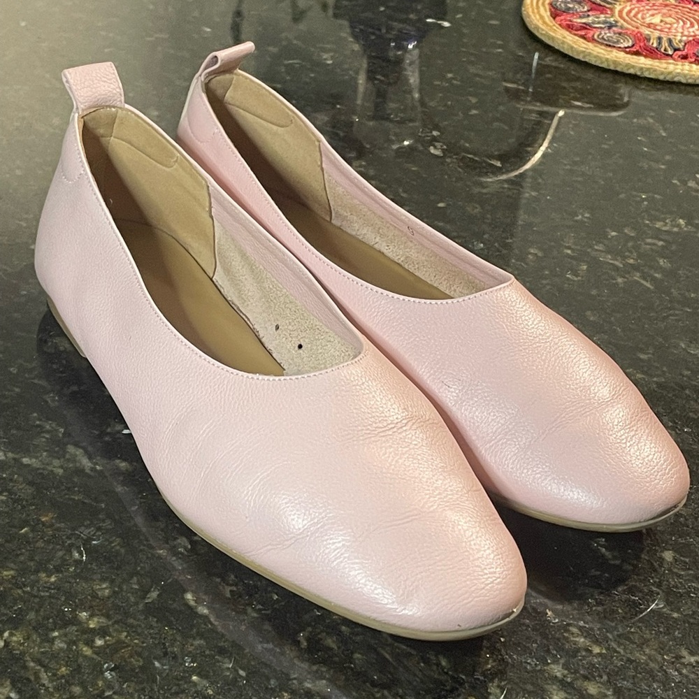 Everlane Flats (Light Pink) The Italian Leather Day Glove